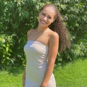 Meet your Posher, Lauryn